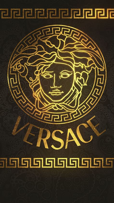 logo de versace con pañuelo